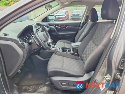 Zdjęcie 7 z 13 samochodu: 2018 NISSAN ROGUE SPORT SV VIN:JN1BJ1CR0JW253617 - miniatura