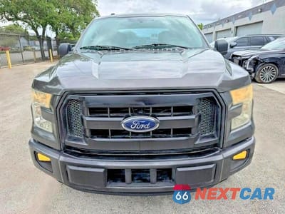 Piąte zdjęcie samochodu w środku: 2016 FORD F150 SUPERCREW VIN:1FTEW1CP9GKF90720 - miniatura