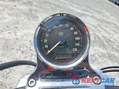 Zdjęcie 7 z 10 samochodu: 2015 HARLEY-DAVIDSON XL1200 V VIN:1HD1LF312FC418424 - miniatura