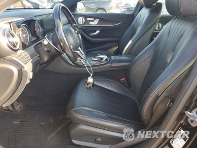 Zdjęcie 7 z 12 samochodu: 2019 MERCEDES-BENZ E 300 4MATIC VIN:WDDZF4KB0KA576055 - miniatura