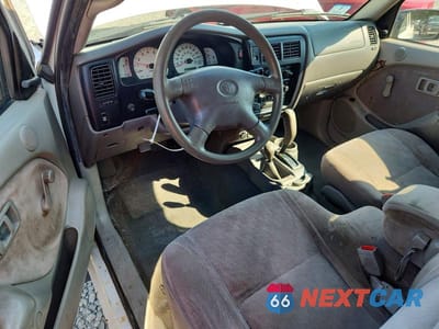 Zdjęcie 8 z 12 samochodu: 2002 TOYOTA TACOMA XTRACAB VIN:5TEWN72N92Z090345 - miniatura