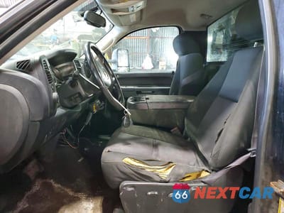 Zdjęcie 7 z 12 samochodu: 2011 CHEVROLET SILVERADO K3500 LT VIN:1GC3K0C88BF127183 - miniatura