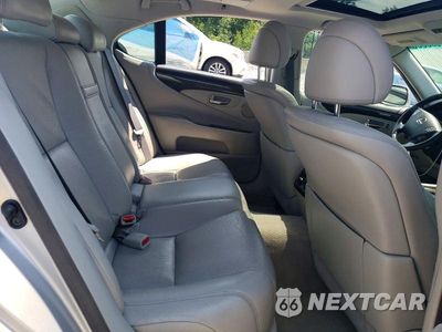 Zdjęcie 10 z 12 samochodu: 2010 LEXUS LS 460 VIN:JTHCL5EF4A5006742 - miniatura