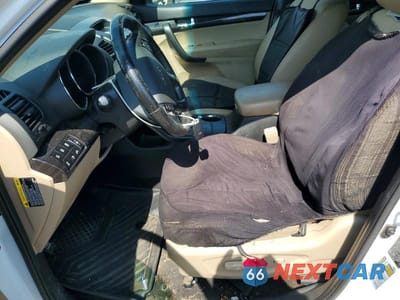 Zdjęcie 7 z 13 samochodu: 2011 KIA SORENTO EX VIN:5XYKUDA29BG153851 - miniatura