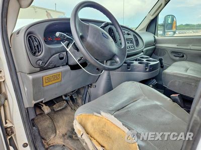 Zdjęcie 8 z 13 samochodu: 2008 FORD ECONOLINE E350 SUPER DUTY VAN VIN:1FTSE34LX8DB43283 - miniatura