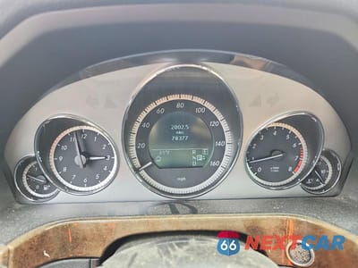 Zdjęcie 9 z 12 samochodu: 2011 MERCEDES-BENZ E 350 4MATIC VIN:WDDHF8HB2BA309509 - miniatura