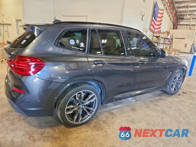 Trzecie zdjęcie samochodu z tyłu: 2018 BMW X3 XDRIVEM40I VIN:5UXTS3C53J0Y95869 - miniatura