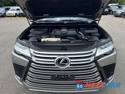 Zdjęcie 8 z 10 samochodu: 2023 LEXUS LX 600 PREMIUM VIN:JTJAB7CX1P4024534 - miniatura