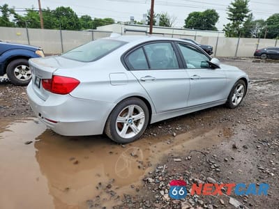 Trzecie zdjęcie samochodu z tyłu: 2013 BMW 328 VIN:WBA3B5G58DNS03195 - miniatura