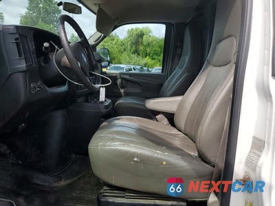 Zdjęcie 7 z 13 samochodu: 2014 GMC SAVANA G2500 VIN:1GTW7FCA7E1146782 - miniatura