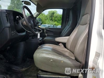 Zdjęcie 7 z 13 samochodu: 2014 GMC SAVANA G2500 VIN:1GTW7FCA7E1146782 - miniatura