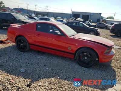 Czwarte zdjęcie samochodu z boku: 2006 FORD MUSTANG GT VIN:1ZVHT82H865262000 - miniatura