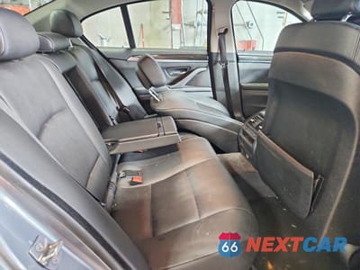 Zdjęcie 10 z 12 samochodu: 2012 BMW 528 XI VIN:WBAXH5C56CDW02780 - miniatura