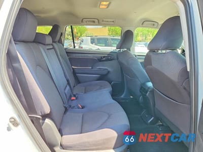Zdjęcie 11 z 14 samochodu: 2024 TOYOTA HIGHLANDER LE VIN:5TDKDRBH3RS538108 - miniatura