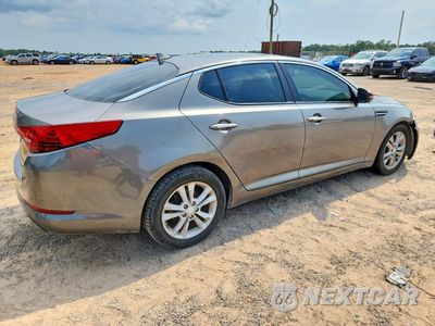 Trzecie zdjęcie samochodu z tyłu: 2012 KIA OPTIMA LX VIN:5XXGM4A70CG068842 - miniatura