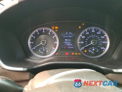 Zdjęcie 9 z 13 samochodu: 2019 HYUNDAI SANTA FE SE VIN:5NMS23AD5KH107487 - miniatura