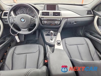 Zdjęcie 8 z 12 samochodu: 2016 BMW 320 I VIN:WBA8E1G54GNT38085 - miniatura