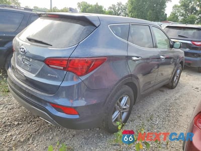 Trzecie zdjęcie samochodu z tyłu: 2017 HYUNDAI SANTA FE SPORT 2.4L VIN:5NMZT3LB3HH039433 - miniatura