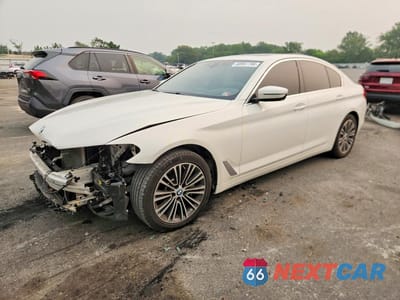 2018 BMW 540 XI WBAJE7C57JWD52612 - główne zdjęcie licytacji z USA - miniatura