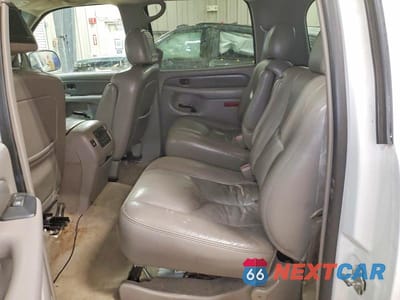 Zdjęcie 11 z 13 samochodu: 2005 GMC YUKON XL DENALI VIN:1GKFK66U45J190117 - miniatura