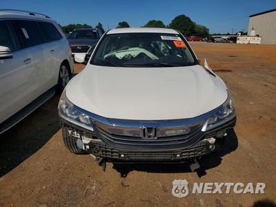 Piąte zdjęcie samochodu w środku: 2017 HONDA ACCORD LX VIN:1HGCR2F34HA215419 - miniatura