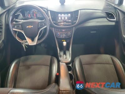Zdjęcie 8 z 12 samochodu: 2021 CHEVROLET TRAX 1LT VIN:KL7CJLSB1MB311048 - miniatura