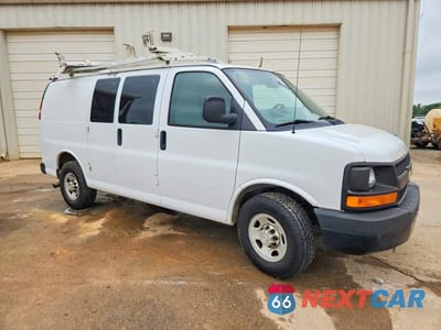 Czwarte zdjęcie samochodu z boku: 2012 CHEVROLET EXPRESS G2500 VIN:1GCWGFCA4C1159339 - miniatura