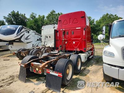 Trzecie zdjęcie samochodu z tyłu: 2011 FREIGHTLINER CASCADIA TRUCK CAB AND CHASSIS VIN:1FUJGLDR6BLAV6676 - miniatura