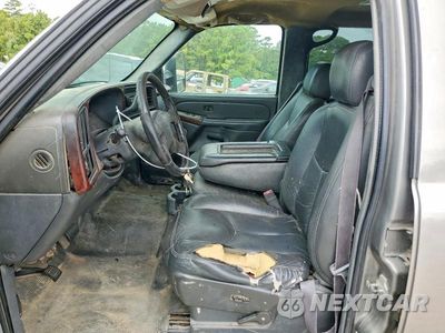 Zdjęcie 7 z 12 samochodu: 2006 CHEVROLET SILVERADO C3500 VIN:1GCJC33DX6F164907 - miniatura