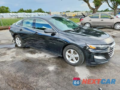 Czwarte zdjęcie samochodu z boku: 2023 CHEVROLET MALIBU LS VIN:1G1ZB5ST9PF167446 - miniatura