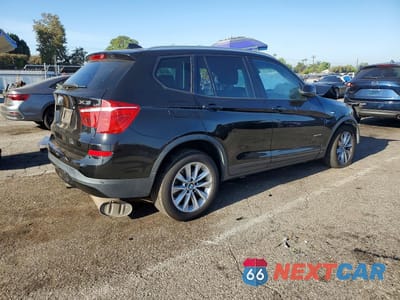 Trzecie zdjęcie samochodu z tyłu: 2017 BMW X3 SDRIVE28I VIN:5UXWZ7C38H0V86570 - miniatura