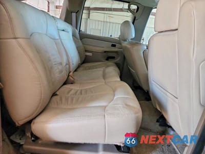 Zdjęcie 11 z 13 samochodu: 2002 CHEVROLET SUBURBAN K2500 VIN:3GNGK26U92G242273 - miniatura