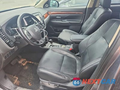 Zdjęcie 7 z 13 samochodu: 2015 MITSUBISHI OUTLANDER SE VIN:JA4AZ3A38FZ004445 - miniatura