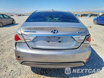 Zdjęcie 6 z 12 samochodu: 2013 HYUNDAI SONATA HYBRID VIN:KMHEC4A46DA101061 - miniatura