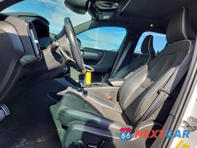 Zdjęcie 7 z 14 samochodu: 2022 TOYOTA RAV4 PRIME XSE VIN:JTMFB3FV4ND092271 - miniatura