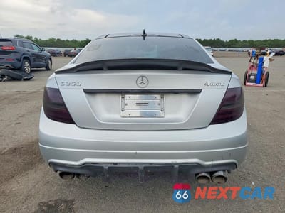 Zdjęcie 6 z 12 samochodu: 2014 MERCEDES-BENZ C 350 4MATIC VIN:WDDGJ8JB8EG264694 - miniatura