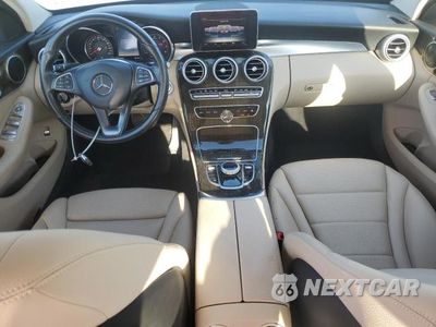Zdjęcie 8 z 12 samochodu: 2017 MERCEDES-BENZ C 300 4MATIC VIN:55SWF4KB6HU182815 - miniatura