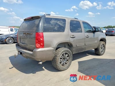 Trzecie zdjęcie samochodu z tyłu: 2013 GMC YUKON SLE VIN:1GKS1AE01DR337576 - miniatura