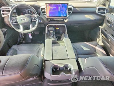 Zdjęcie 8 z 12 samochodu: 2024 TOYOTA TUNDRA PLATINUM HV VIN:5TFNC5DB9RX079582 - miniatura