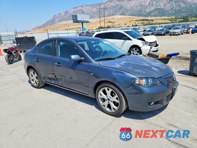Czwarte zdjęcie samochodu z boku: 2009 MAZDA 3 I VIN:JM1BK32G891232755 - miniatura