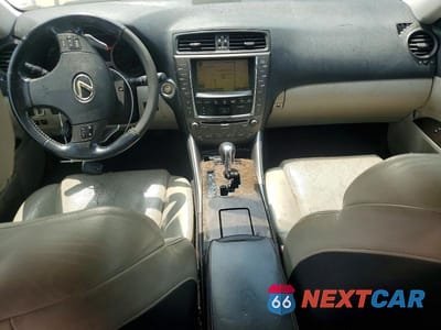 Zdjęcie 8 z 12 samochodu: 2009 LEXUS IS 250 VIN:JTHCK262695035717 - miniatura