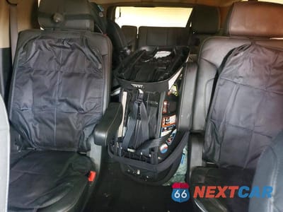 Zdjęcie 10 z 13 samochodu: 2020 CHEVROLET SUBURBAN K1500 LT VIN:1GNSKHKC7LR198978 - miniatura