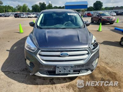 Piąte zdjęcie samochodu w środku: 2017 FORD ESCAPE SE VIN:1FMCU0GD7HUE85523 - miniatura