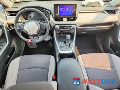 Zdjęcie 8 z 13 samochodu: 2023 TOYOTA RAV4 HYBRID XLE VIN:JTMRWRFV5PD188093 - miniatura