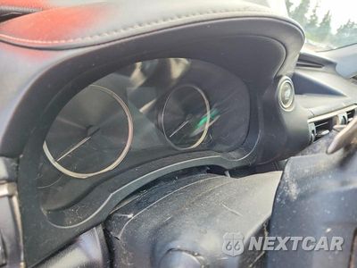 Zdjęcie 9 z 12 samochodu: 2019 LEXUS IS 300 VIN:JTHC81D20K5035102 - miniatura