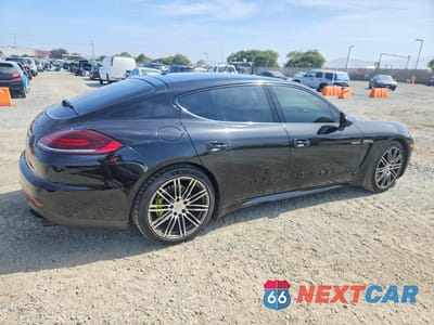 Trzecie zdjęcie samochodu z tyłu: 2015 PORSCHE PANAMERA SE HYBRID VIN:WP0AD2A77FL040731 - miniatura
