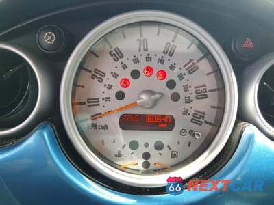 Zdjęcie 9 z 12 samochodu: 2005 MINI COOPER S VIN:WMWRE33565TL14014 - miniatura