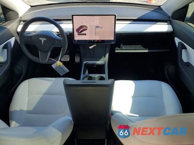 Zdjęcie 8 z 13 samochodu: 2021 TESLA MODEL Y VIN:5YJYGDEF2MF270423 - miniatura