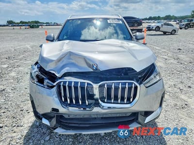 Piąte zdjęcie samochodu w środku: 2025 BMW X1 XDRIVE28I VIN:WBX73EF01S5051073 - miniatura