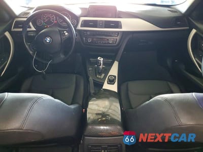 Zdjęcie 8 z 12 samochodu: 2014 BMW 320 I VIN:WBA3B1G51ENS77634 - miniatura